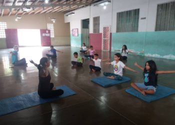 En el Barrio El Milagro primer encuentro internacional de yoga