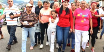 Alcaldesa Angie Quintana abordó La Montañita con jornada integral