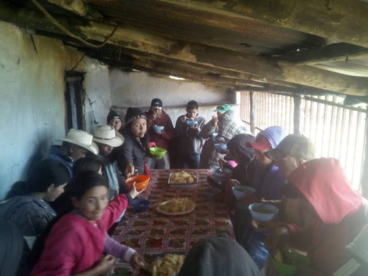 En la Comunidad del Alto de la Vieja celebraron la Paradura del Niño