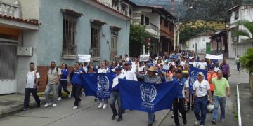 Ulandinos marcharon en Trujillo contra los sueldos indignos