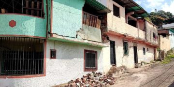 Táchira | Abandonados y con sus casas desmoronándose habitan en El Paradero