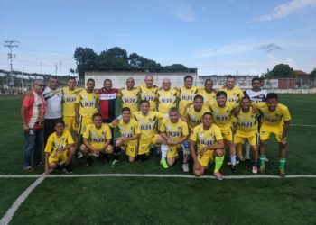 Club Bolívar derrotó a Fundel en la tradicional caimanera del primero de enero