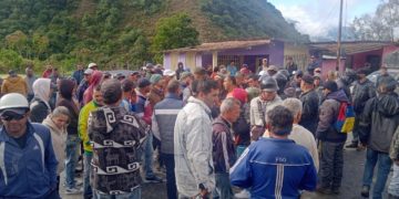 Mucurubá exige combustible para poder trabajar