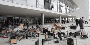 Brasilia amenace bajo control pero con rastros de destrucción tras ataques