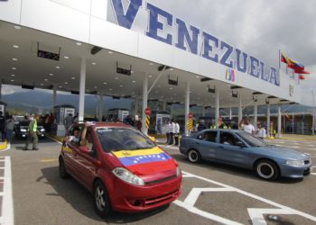 Colombia y Venezuela consolidan su integración con la apertura del puente fronterizo Atanasio Girardot