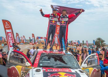Al-Attiyah conquistó su quinto Touareg y Chicherit se llevó la última etapa
