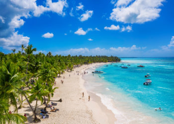 La isla dominicana de Saona ya funciona al 100 % con energía renovable