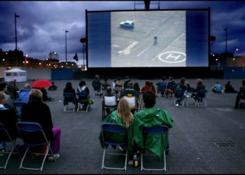 Demuestran que la actividad cerebral se relaja mientras se miran películas