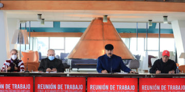 Gobierno retira a su embajador en Colombia y evalúa su sustituto