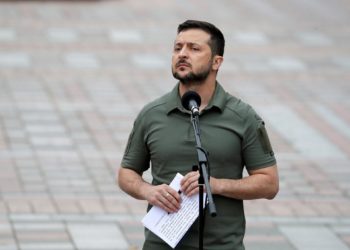 Zelenski: La situación del frente en el Donetsk es «extremadamente grave»