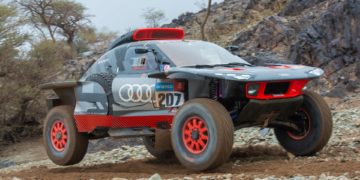 DAKAR | Sainz y Audi no levantan cabeza y las motos siguen sin dueño