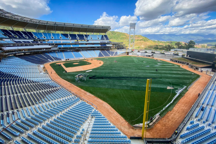 Vista del Estadio Néstor Isaías Látigo Chávez o Estadio de Béisbol de La Rinconada, el 19 de enero de 2023 en Caracas (Venezuela). EFE/Rayner Peña R.