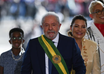 Los inversores se asustan con las primeras medidas económicas de Lula