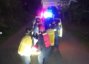 Abusan sexualmente de una mujer y la dejan abandonada en una cuneta 