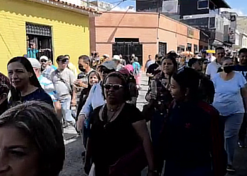 Gremios merideños desbordan la ciudad con multitudinaria marcha