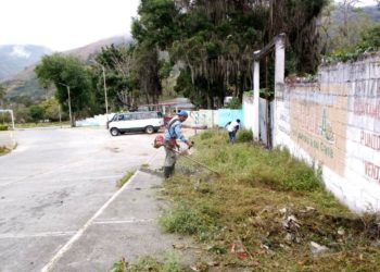 Alcaldía de Boconó continúa con mantenimiento de espacios públicos
