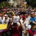 Jóvenes venezolanos llaman a una manifestación este domingo por la democracia