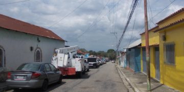 Inmensas colas de conductores en Betijoque esperando la gasolina