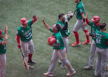 México vence a República Dominicana en su debut en la Serie del Caribe