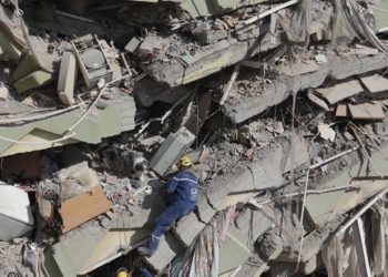 Suben a 25.000 los muertos por los terremotos en Turquía y Siria