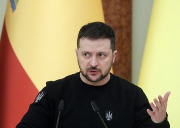 Ucrania resiste en Bajmut mientras Rusia exhibe nuevamente su músculo nuclear