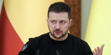 Ucrania resiste en Bajmut mientras Rusia exhibe nuevamente su músculo nuclear