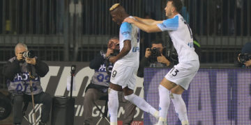 Napoles camina sobrado hacia el scudetto en Italia