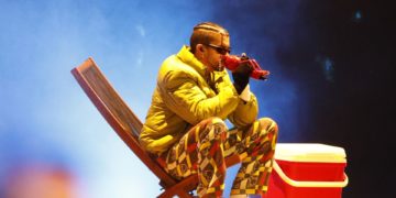 Bad Bunny se cuela en lista 10 artistas mejor pagados según la revista Forbes