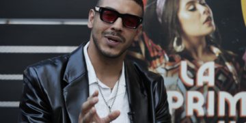 El colombiano Manuel Medrano inunda de «agua salada» su nuevo álbum