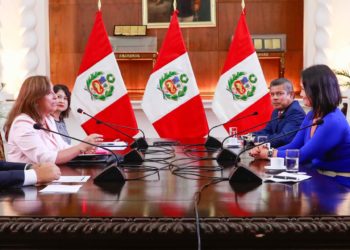 Keiko Fujimori insiste en adelanto de elecciones tras reunirse con Boluarte