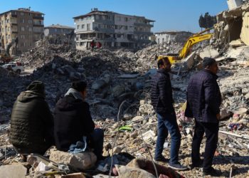 Rescatan a cinco supervivientes 9 días después del terremoto en Turquía