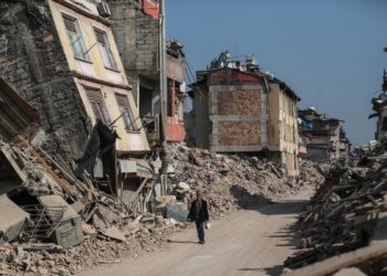 El número de víctimas del terremoto en Turquía supera ya las 43.500