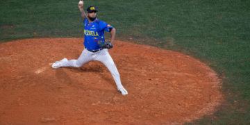 Venezuela vence a Colombia y pasa a la final de la Serie del Caribe