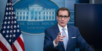 EE.UU. niega haber enviado globos espía a China