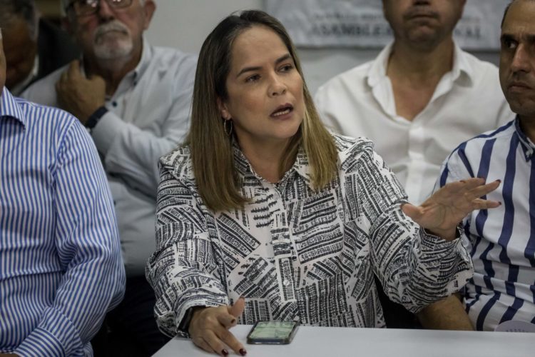 La presidenta del partido venezolano Primero Justicia, María Beatriz Martínez, en una fotografía de archivo. EFE/Miguel Gutiérrez