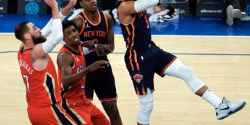 Tatum sentencia a los Sixers y los Knicks suman su quinto triunfo