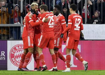 3-0. El Bayern recupera el liderato con un golpe de autoridad