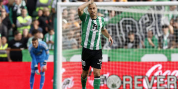 2-1. El Betis sufre para conservar su plaza europea