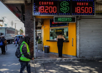 Las remesas récord empujan a las familias en la frontera de México con EE.UU.