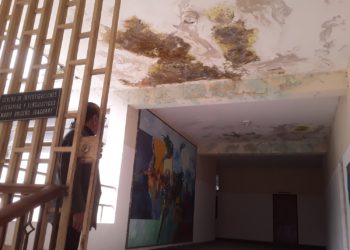 Agoniza Casa Carmona del Nurr