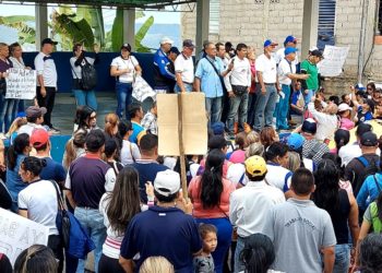 «Al docente no le alcanza el sueldo para comer mucho menos para ‘colaborar’ con comparsas para el Carnaval»