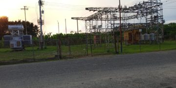 Gobernador Gerardo Márquez conoce problemática eléctrica de La Ceiba   