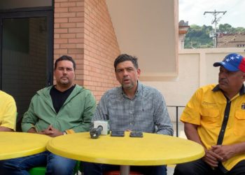 Visita de Carlos Ocariz a Valera fue saboteada por colectivos