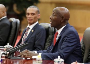 El primer ministro de Trinidad y Tobago da positivo en covid por cuarta vez