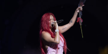 Karol G celebra que «Mañana fue Muy bonito» es el mejor debut de una latina