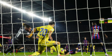 2-0. El Barcelona vence al Cádiz y se afianza en el liderato