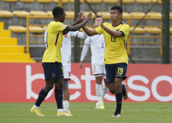 1-1. Ecuador le empata a Venezuela en el 91 y Colombia clasifica al Mundial