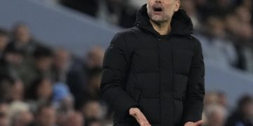 1-1. El City entrega el liderato