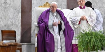 El papa en la misa de Miércoles de Ceniza: «Idolatrar el ‘yo’ es destructivo»