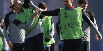 Xavi convoca a 22 futbolistas, sin Busquets ni Dembélé
